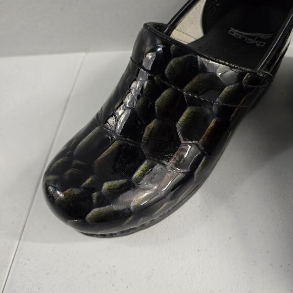 Dansko Women’s Professional Clogs Size 39 Black Embossed Patent Leather Slip - Picture 2 of 11